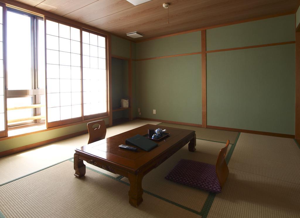 Sazu Onsen Yusho Hotel Kami  Habitación foto